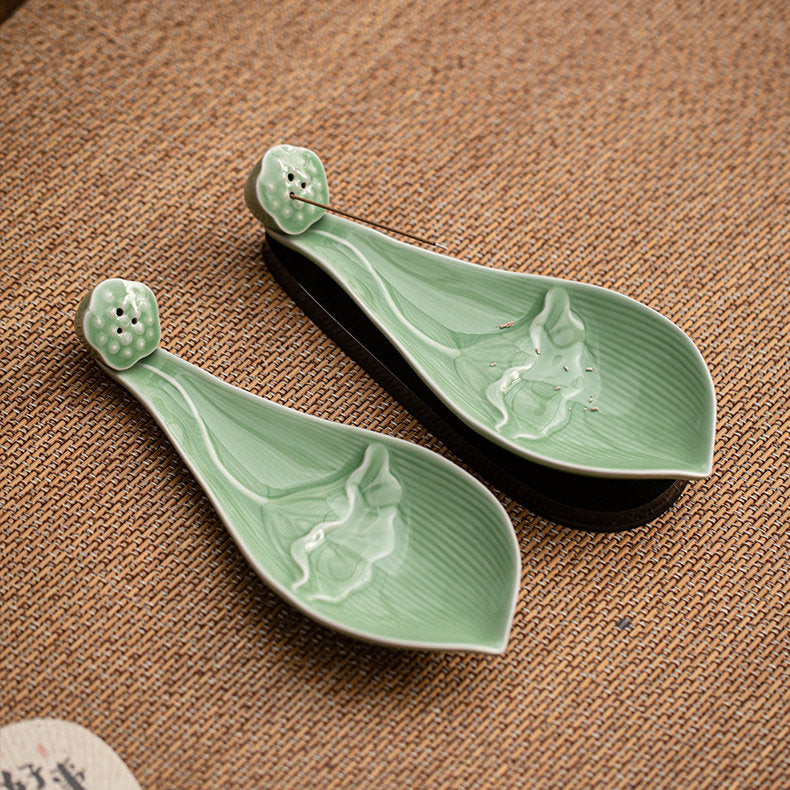 Lotus Boat Ceramic Incense Stick Holder Dual Color Comparison 莲舟陶瓷线香插仿古与青瓷双色对比