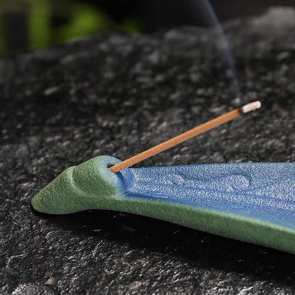 Lucky Leaf incense insertion detail